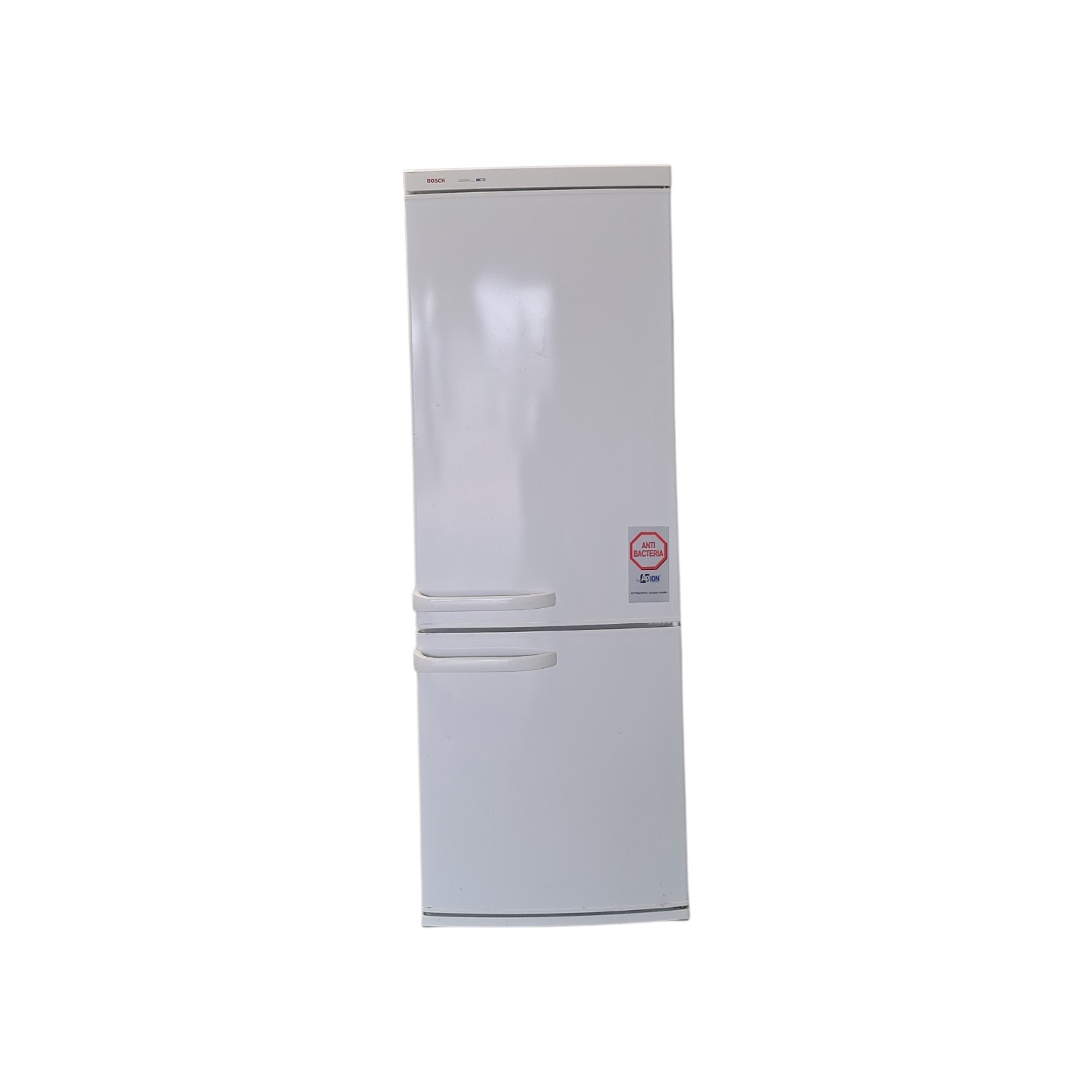 Refurbished Bosch KGV24320/04 koel-vriescombinatie. Betrouwbare Bosch kwaliteit, praktische indeling en direct gebruiksklaar. Duurzaam en voordelig.
