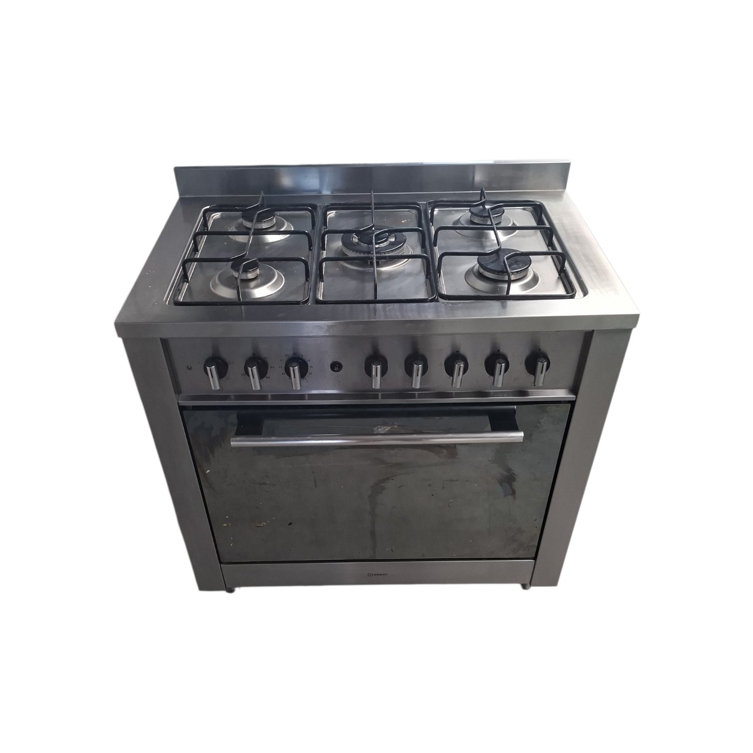 Indesit 5-pits gasfornuis met elektrische oven - REFURBISHED €195 - Afbeelding 2